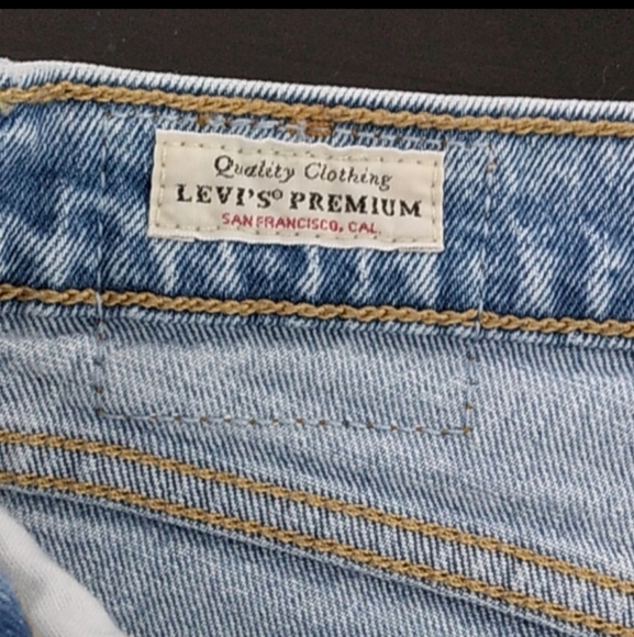Levis Premium Wedgie Straight High Rise Jeans - Picture 4 of 8